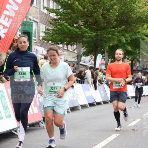 21.09.2025 - PSD Bank Halbmarathon Strokosch-Dieckow http://msf.ph/oto/8934058 21.09.2025 12:27:15 Ziel 3277, 3278, 3279, 3330, 3353, 3357, 3856 meine-sportfotos.de