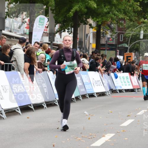 21.09.2025 - PSD Bank Halbmarathon Strokosch-Dieckow http://msf.ph/oto/8934069 21.09.2025 12:27:18 Ziel 3277, 3278, 3279, 3330, 3357, 3856, 3882 meine-sportfotos.de