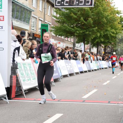 21.09.2025 - PSD Bank Halbmarathon Strokosch-Dieckow http://msf.ph/oto/8934080 21.09.2025 12:27:22 Ziel 3277, 3330, 3856, 3882 meine-sportfotos.de