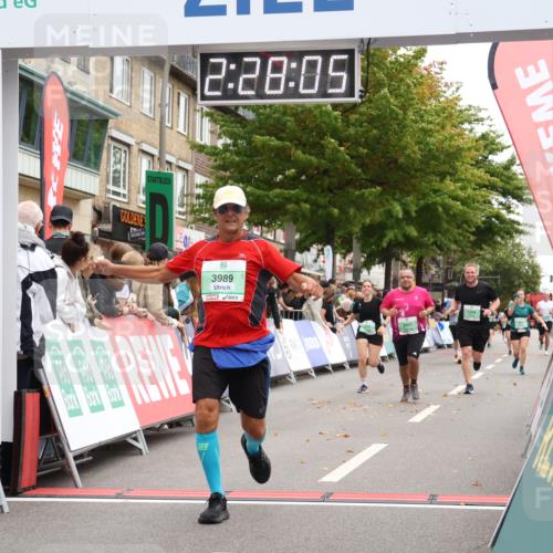 21.09.2025 - PSD Bank Halbmarathon Strokosch-Dieckow http://msf.ph/oto/8934098 21.09.2025 12:27:29 Ziel 1269, 1270, 3451, 3882, 3989 meine-sportfotos.de