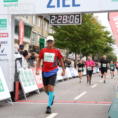 21.09.2025 - PSD Bank Halbmarathon Strokosch-Dieckow http://msf.ph/oto/8934101 21.09.2025 12:27:29 Ziel 1269, 1270, 3451, 3882, 3989 meine-sportfotos.de
