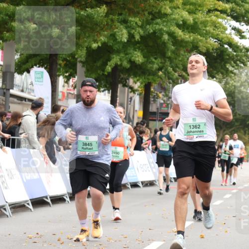 21.09.2025 - PSD Bank Halbmarathon Strokosch-Dieckow http://msf.ph/oto/8934141 21.09.2025 12:27:37 Ziel 1269, 1270, 1362, 3451, 3661, 3845 meine-sportfotos.de