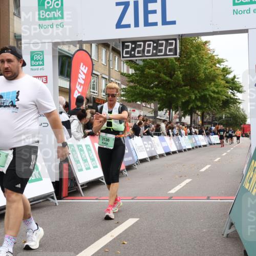 21.09.2025 - PSD Bank Halbmarathon Strokosch-Dieckow http://msf.ph/oto/8934216 21.09.2025 12:27:55 Ziel 2906, 3136, 3472, 3538 meine-sportfotos.de