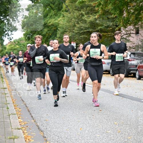 21.09.2025 - PSD Bank Halbmarathon Dr. Thomas Lammeyer http://msf.ph/oto/8934217 21.09.2025 10:56:07 Laufen 13, 13, 3409, 1301, 2250, 4915 meine-sportfotos.de