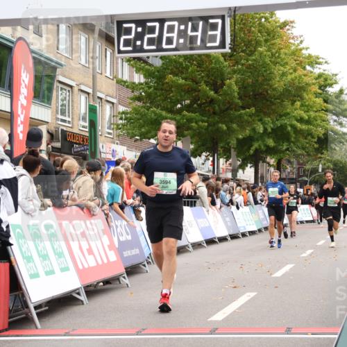 21.09.2025 - PSD Bank Halbmarathon Strokosch-Dieckow http://msf.ph/oto/8934224 21.09.2025 12:28:07 Ziel 3507, 3594 meine-sportfotos.de