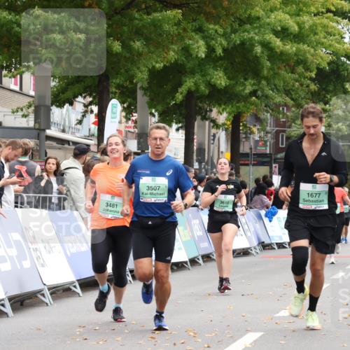21.09.2025 - PSD Bank Halbmarathon Strokosch-Dieckow http://msf.ph/oto/8934233 21.09.2025 12:28:09 Ziel 1677, 3481, 3507, 3594 meine-sportfotos.de