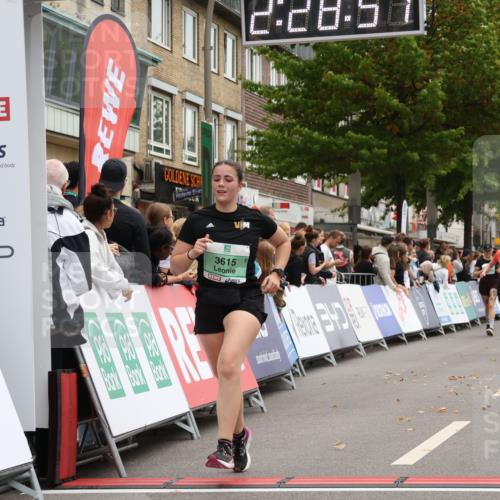 21.09.2025 - PSD Bank Halbmarathon Strokosch-Dieckow http://msf.ph/oto/8934262 21.09.2025 12:28:14 Ziel 1677, 3481, 3507, 3594, 3615 meine-sportfotos.de