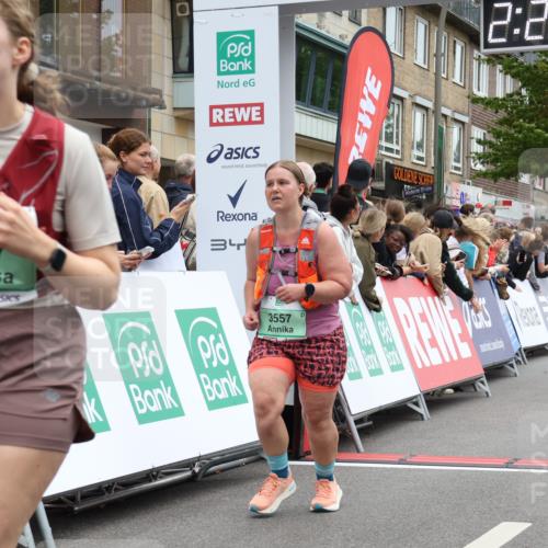 21.09.2025 - PSD Bank Halbmarathon Strokosch-Dieckow http://msf.ph/oto/8934372 21.09.2025 12:28:48 Ziel 1597, 3557 meine-sportfotos.de