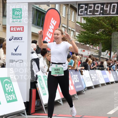 21.09.2025 - PSD Bank Halbmarathon Strokosch-Dieckow http://msf.ph/oto/8934427 21.09.2025 12:29:03 Ziel 1065, 1573, 3239, 3684, 3685 meine-sportfotos.de