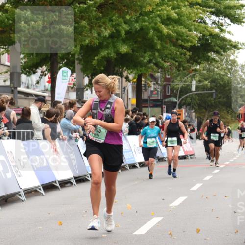 21.09.2025 - PSD Bank Halbmarathon Strokosch-Dieckow http://msf.ph/oto/8934435 21.09.2025 12:29:09 Ziel 3633, 3685 meine-sportfotos.de