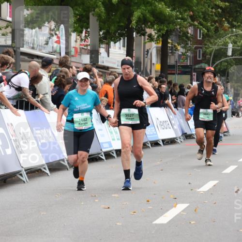 21.09.2025 - PSD Bank Halbmarathon Strokosch-Dieckow http://msf.ph/oto/8934452 21.09.2025 12:29:14 Ziel 1652, 3527, 3633 meine-sportfotos.de