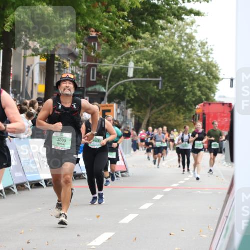 21.09.2025 - PSD Bank Halbmarathon Strokosch-Dieckow http://msf.ph/oto/8934460 21.09.2025 12:29:15 Ziel 1652, 3527, 3633 meine-sportfotos.de