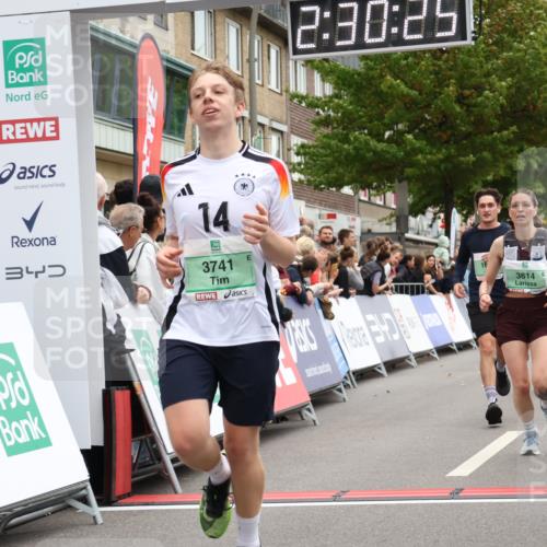 21.09.2025 - PSD Bank Halbmarathon Strokosch-Dieckow http://msf.ph/oto/8934520 21.09.2025 12:29:49 Ziel 1244, 1678, 2845, 3592, 3614, 3625, 3741 meine-sportfotos.de