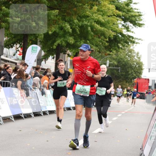 21.09.2025 - PSD Bank Halbmarathon Strokosch-Dieckow http://msf.ph/oto/8934600 21.09.2025 12:30:20 Ziel 1030, 1443, 2667, 3287, 3709, 4043 meine-sportfotos.de