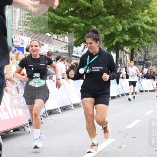 21.09.2025 - PSD Bank Halbmarathon Strokosch-Dieckow http://msf.ph/oto/8934688 21.09.2025 12:30:57 Ziel 3470, 3884 meine-sportfotos.de