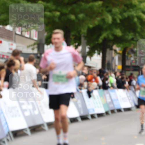 21.09.2025 - PSD Bank Halbmarathon Strokosch-Dieckow http://msf.ph/oto/8934705 21.09.2025 12:31:03 Ziel 2948, 3470, 3581, 3730, 3884 meine-sportfotos.de