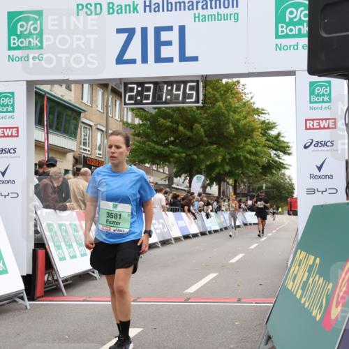 21.09.2025 - PSD Bank Halbmarathon Strokosch-Dieckow http://msf.ph/oto/8934736 21.09.2025 12:31:09 Ziel 2948, 3581, 3730 meine-sportfotos.de
