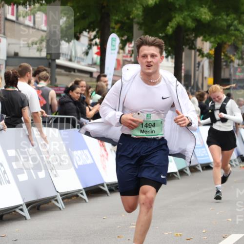 21.09.2025 - PSD Bank Halbmarathon Strokosch-Dieckow http://msf.ph/oto/8934803 21.09.2025 12:31:39 Ziel 1494 meine-sportfotos.de