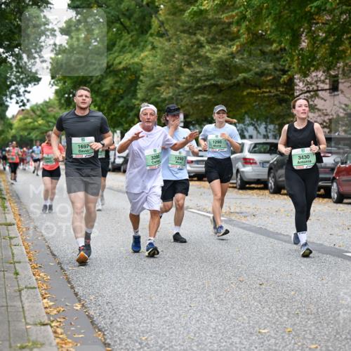 21.09.2025 - PSD Bank Halbmarathon Dr. Thomas Lammeyer http://msf.ph/oto/8934816 21.09.2025 10:57:17 Laufen 1697, 3280, 1292, 1290, 3430, 34915 meine-sportfotos.de
