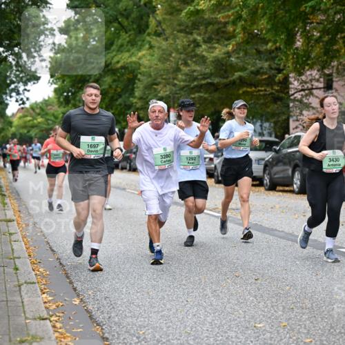 21.09.2025 - PSD Bank Halbmarathon Dr. Thomas Lammeyer http://msf.ph/oto/8934821 21.09.2025 10:57:17 Laufen 5, 1697, 3453, 3280, 290, 1292, 3430, 4915 meine-sportfotos.de