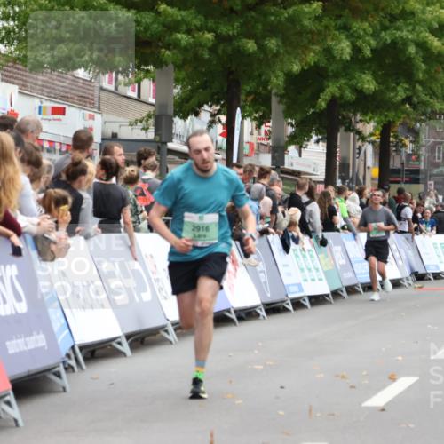 21.09.2025 - PSD Bank Halbmarathon Strokosch-Dieckow http://msf.ph/oto/8934831 21.09.2025 12:31:50 Ziel 2916, 3458 meine-sportfotos.de