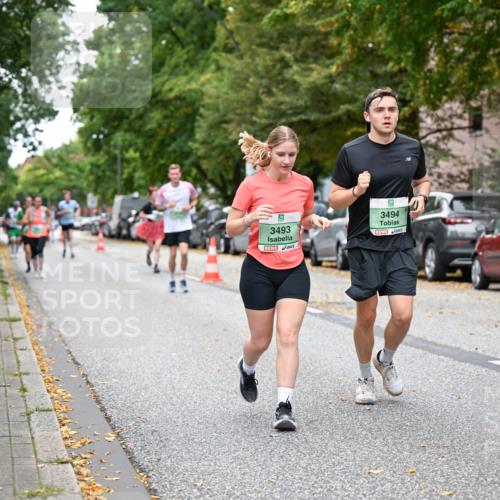 21.09.2025 - PSD Bank Halbmarathon Dr. Thomas Lammeyer http://msf.ph/oto/8934863 21.09.2025 10:57:21 Laufen 3493, 3494, 0475 meine-sportfotos.de
