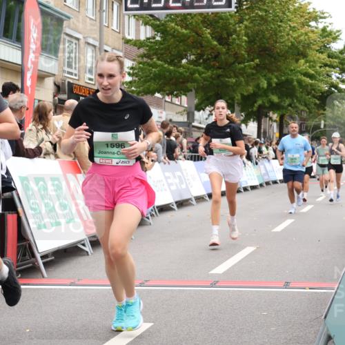 21.09.2025 - PSD Bank Halbmarathon Strokosch-Dieckow http://msf.ph/oto/8934881 21.09.2025 12:32:13 Ziel 1595, 1596, 2679, 3789 meine-sportfotos.de