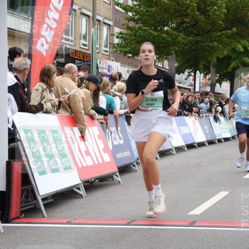 21.09.2025 - PSD Bank Halbmarathon Strokosch-Dieckow http://msf.ph/oto/8934887 21.09.2025 12:32:14 Ziel 1595, 1596, 2679, 3316, 3789, 3994 meine-sportfotos.de