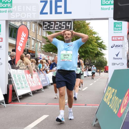 21.09.2025 - PSD Bank Halbmarathon Strokosch-Dieckow http://msf.ph/oto/8934902 21.09.2025 12:32:18 Ziel 1595, 1596, 2679, 3289, 3316, 3789, 3994 meine-sportfotos.de