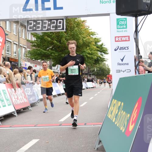 21.09.2025 - PSD Bank Halbmarathon Strokosch-Dieckow http://msf.ph/oto/8934974 21.09.2025 12:32:53 Ziel 3379, 3532, 3660 meine-sportfotos.de