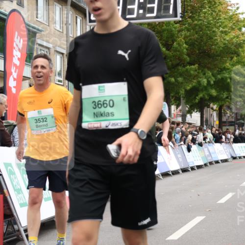 21.09.2025 - PSD Bank Halbmarathon Strokosch-Dieckow http://msf.ph/oto/8934986 21.09.2025 12:32:55 Ziel 3379, 3532, 3660 meine-sportfotos.de