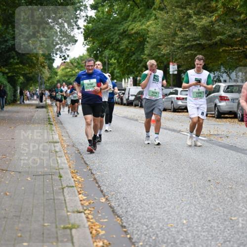 21.09.2025 - PSD Bank Halbmarathon Dr. Thomas Lammeyer http://msf.ph/oto/8935034 21.09.2025 10:57:45 Laufen 3197, 1575, 1576, 3557 meine-sportfotos.de