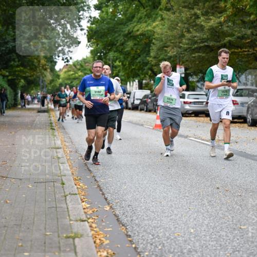 21.09.2025 - PSD Bank Halbmarathon Dr. Thomas Lammeyer http://msf.ph/oto/8935040 21.09.2025 10:57:45 Laufen 3197, 1576, 1575, 3557 meine-sportfotos.de