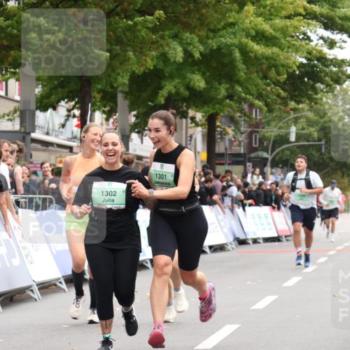 21.09.2025 - PSD Bank Halbmarathon Strokosch-Dieckow http://msf.ph/oto/8935041 21.09.2025 12:33:24 Ziel 1301, 1302, 3250, 3370 meine-sportfotos.de
