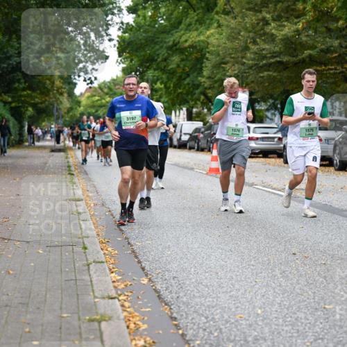 21.09.2025 - PSD Bank Halbmarathon Dr. Thomas Lammeyer http://msf.ph/oto/8935042 21.09.2025 10:57:45 Laufen 3197, 1576, 1575, 3557 meine-sportfotos.de