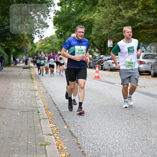21.09.2025 - PSD Bank Halbmarathon Dr. Thomas Lammeyer http://msf.ph/oto/8935057 21.09.2025 10:57:46 Laufen 3197, 1576, 1575 meine-sportfotos.de