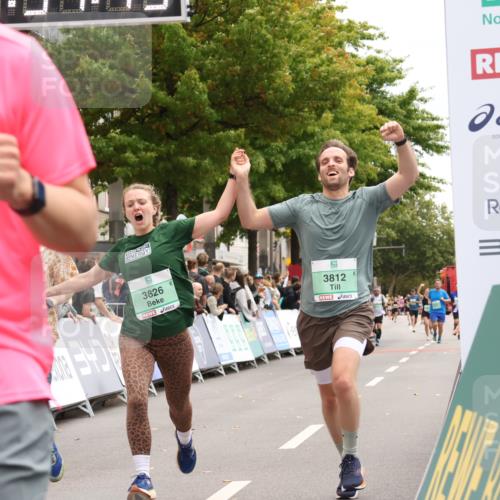 21.09.2025 - PSD Bank Halbmarathon Strokosch-Dieckow http://msf.ph/oto/8935165 21.09.2025 12:34:13 Ziel 1650, 2735, 3509, 3525, 3693, 3697, 3812, 3826, 3862 meine-sportfotos.de