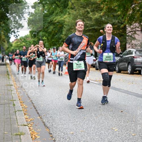 21.09.2025 - PSD Bank Halbmarathon Dr. Thomas Lammeyer http://msf.ph/oto/8935180 21.09.2025 10:58:05 Laufen 3625, 3592 meine-sportfotos.de