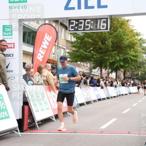 21.09.2025 - PSD Bank Halbmarathon Strokosch-Dieckow http://msf.ph/oto/8935217 21.09.2025 12:34:40 Ziel 1464, 2651, 3435, 3953 meine-sportfotos.de