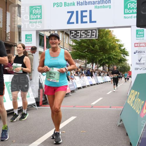 21.09.2025 - PSD Bank Halbmarathon Strokosch-Dieckow http://msf.ph/oto/8935239 21.09.2025 12:34:57 Ziel 1417, 1762, 3216, 3675 meine-sportfotos.de