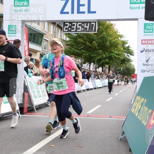 21.09.2025 - PSD Bank Halbmarathon Strokosch-Dieckow http://msf.ph/oto/8935289 21.09.2025 12:35:11 Ziel 1108, 1680, 3167, 3550, 3561, 3802, 3811 meine-sportfotos.de