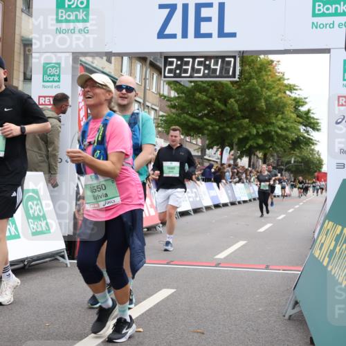 21.09.2025 - PSD Bank Halbmarathon Strokosch-Dieckow http://msf.ph/oto/8935292 21.09.2025 12:35:11 Ziel 1108, 1680, 3167, 3550, 3561, 3802, 3811 meine-sportfotos.de