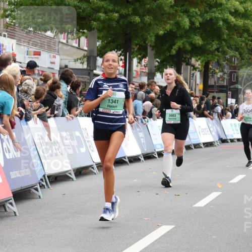 21.09.2025 - PSD Bank Halbmarathon Strokosch-Dieckow http://msf.ph/oto/8935317 21.09.2025 12:35:21 Ziel 1279, 1341, 3387, 3811, 3883 meine-sportfotos.de