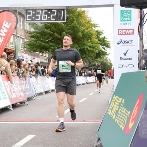 21.09.2025 - PSD Bank Halbmarathon Strokosch-Dieckow http://msf.ph/oto/8935403 21.09.2025 12:35:44 Ziel 1697, 2524, 2647, 3404, 3788 meine-sportfotos.de