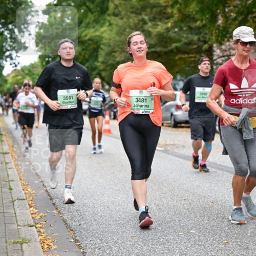 21.09.2025 - PSD Bank Halbmarathon Dr. Thomas Lammeyer http://msf.ph/oto/8935410 21.09.2025 10:58:30 Laufen 3561, 3481, 3890, 3762 meine-sportfotos.de