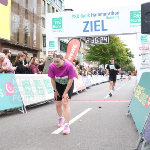21.09.2025 - PSD Bank Halbmarathon Strokosch-Dieckow http://msf.ph/oto/8935415 21.09.2025 12:35:48 Ziel 1697, 2647, 3404, 3788 meine-sportfotos.de