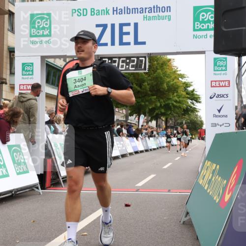 21.09.2025 - PSD Bank Halbmarathon Strokosch-Dieckow http://msf.ph/oto/8935423 21.09.2025 12:35:50 Ziel 1697, 3404, 3788 meine-sportfotos.de
