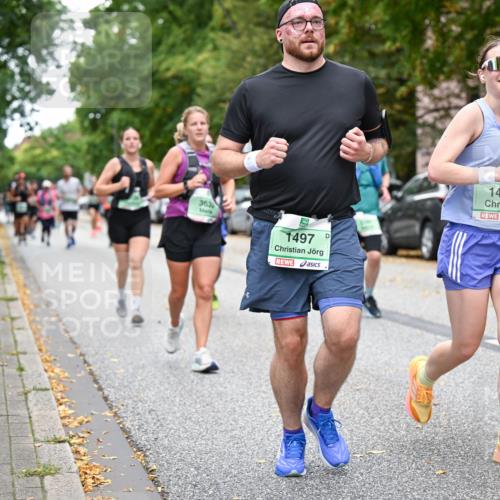 21.09.2025 - PSD Bank Halbmarathon Dr. Thomas Lammeyer http://msf.ph/oto/8935517 21.09.2025 10:58:41 Laufen 363, 1497, 1498 meine-sportfotos.de