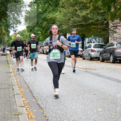21.09.2025 - PSD Bank Halbmarathon Dr. Thomas Lammeyer http://msf.ph/oto/8935693 21.09.2025 10:59:19 Laufen 3322, 3271, 3834, 3825 meine-sportfotos.de