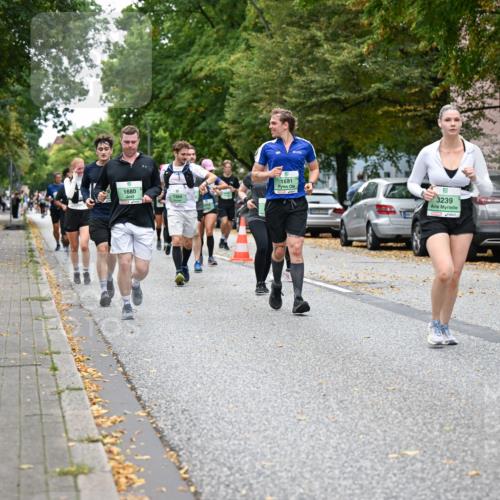 21.09.2025 - PSD Bank Halbmarathon Dr. Thomas Lammeyer http://msf.ph/oto/8935742 21.09.2025 10:59:31 Laufen 1680, 1384, 1681, 3239 meine-sportfotos.de